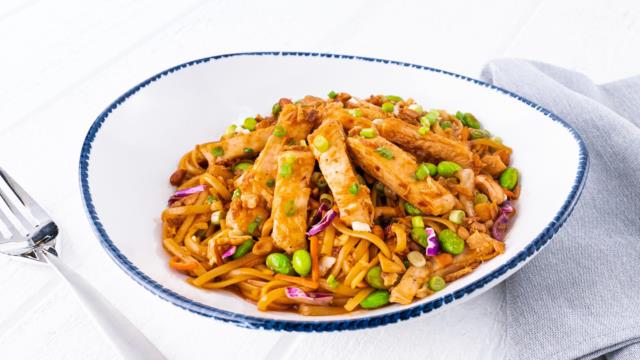 kung pao chicken noodles